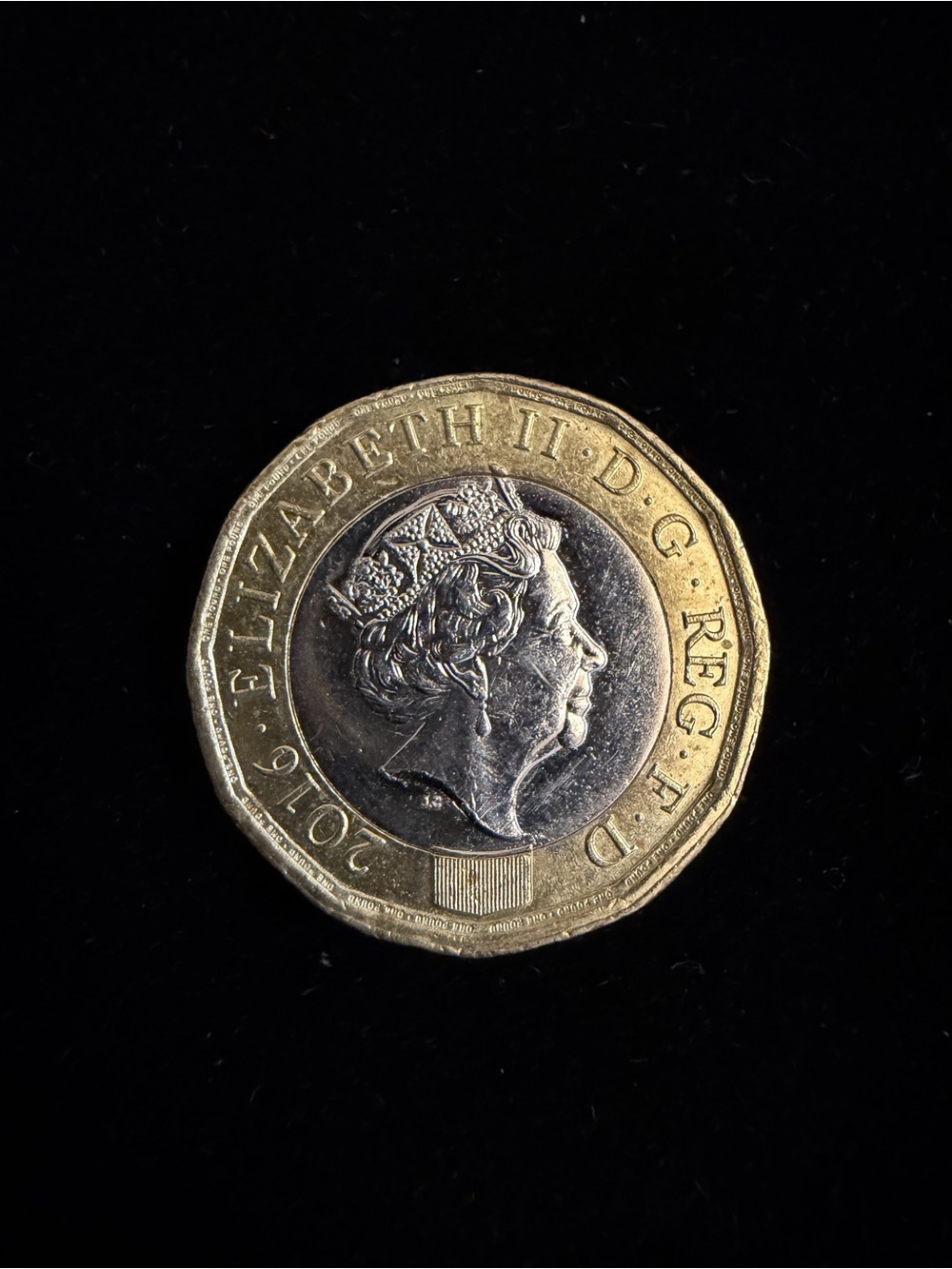 2016 United Kingdom 1 Pound Coin - Queen Elizabeth II - Jody Clark 5th Portrait